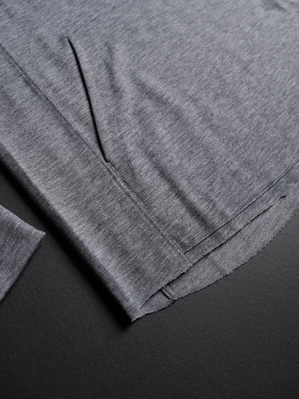 CORE PULLOVER - GREY