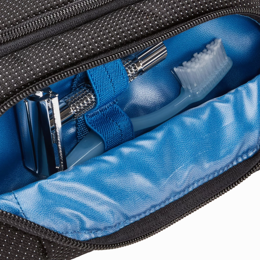 Crossover 2 Toiletry Bag