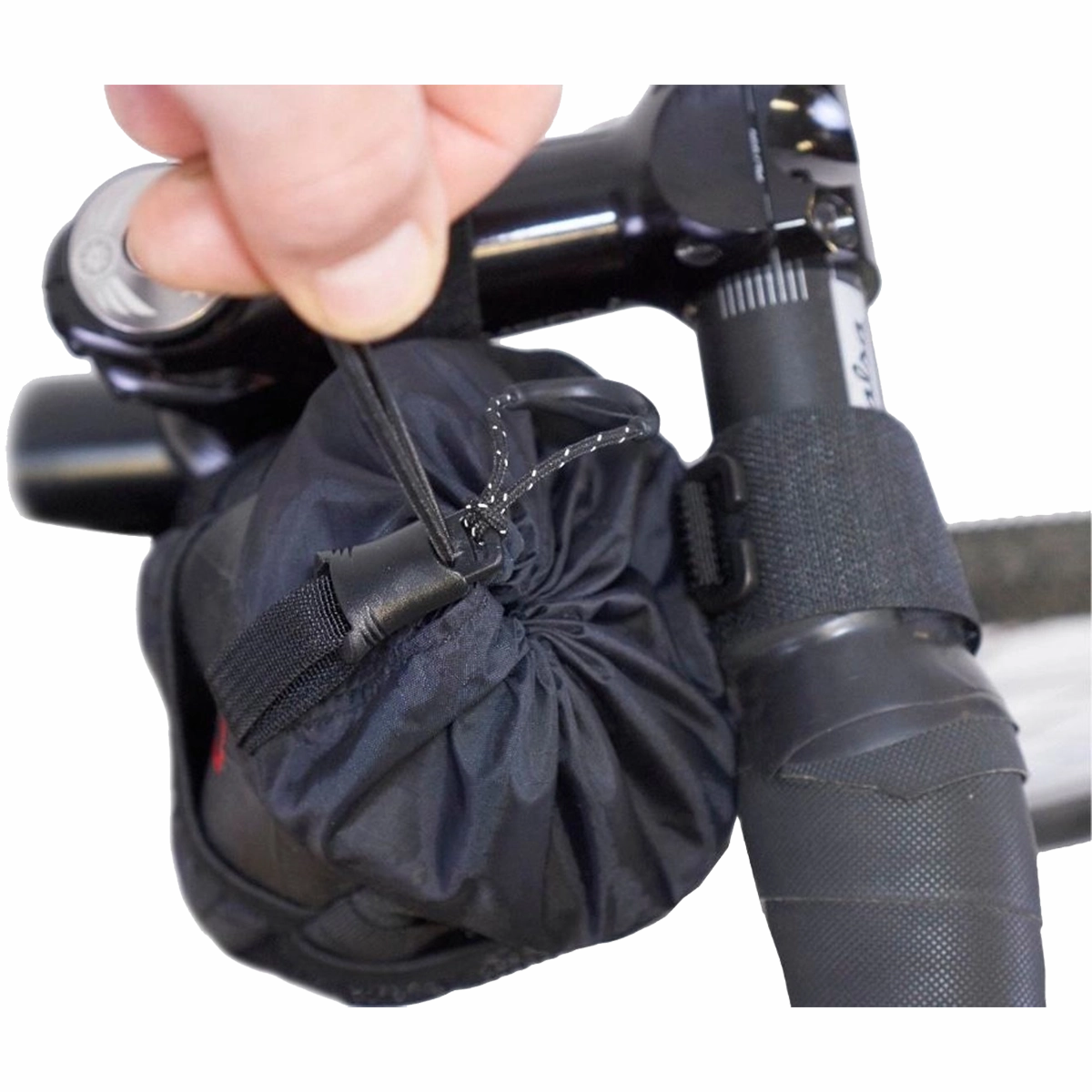 Mountain Feed Bag - Black