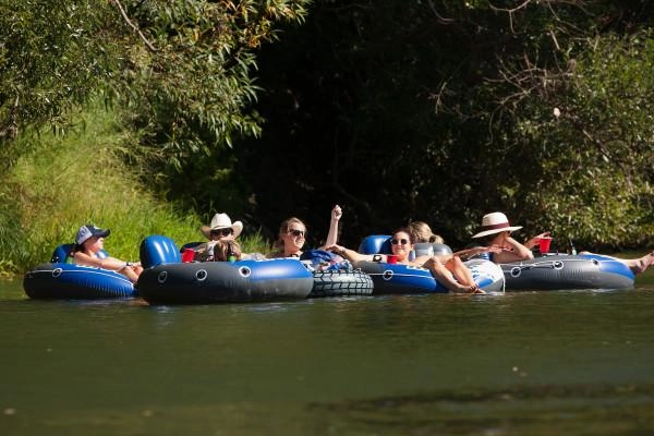 Russian River Bus