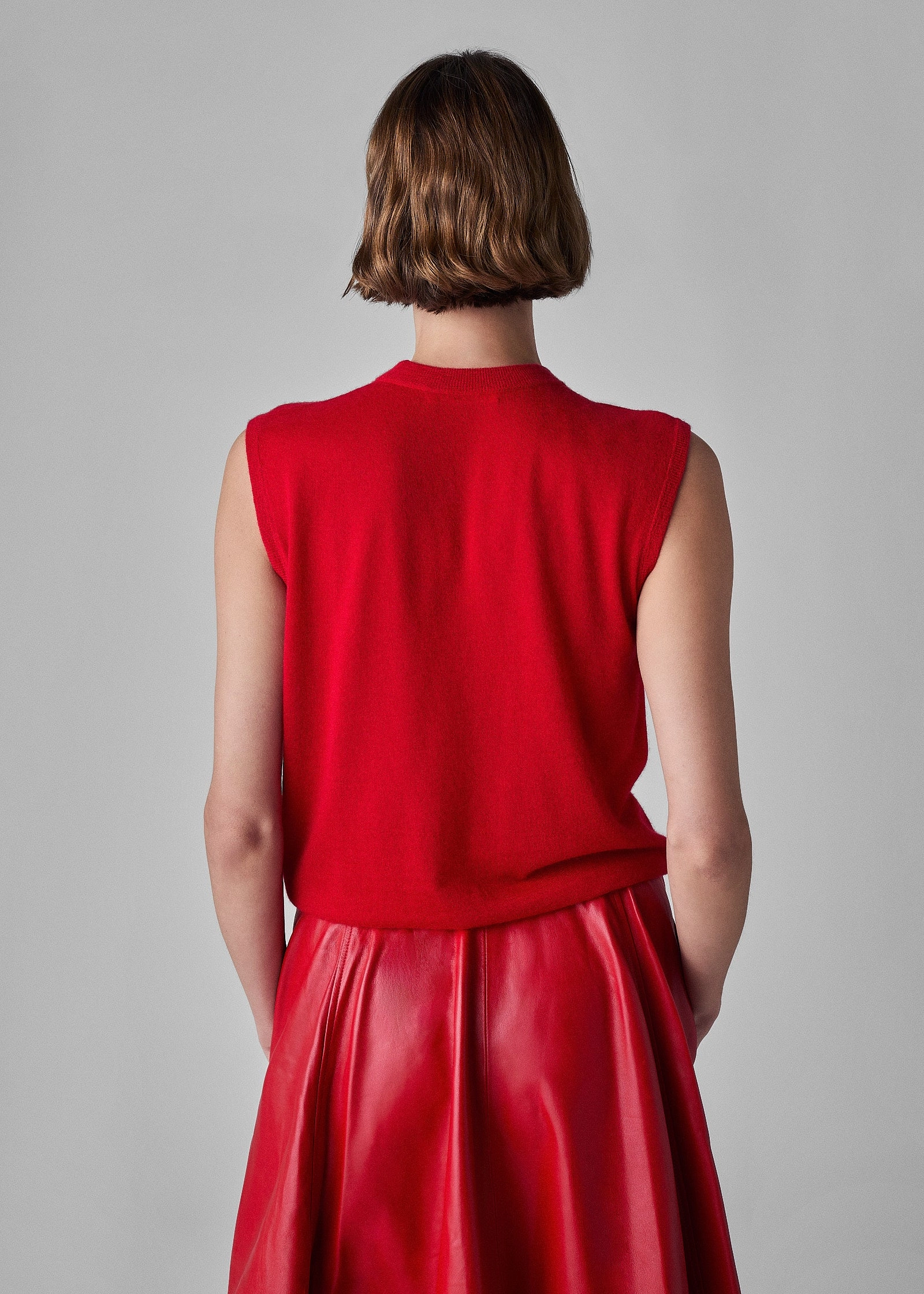 Shell Tank in Fine Cashmere - Red