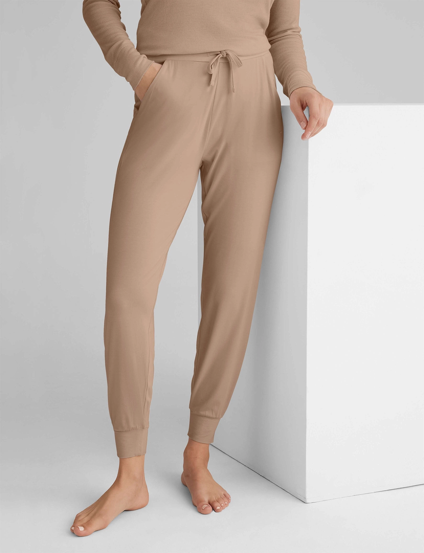 Women's Downtime Jogger